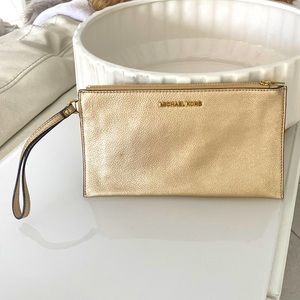 Michael Kors wristlet